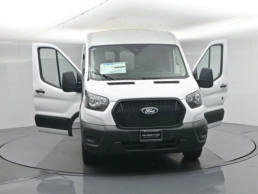 New 2026 Oxford White Ford Base image 29