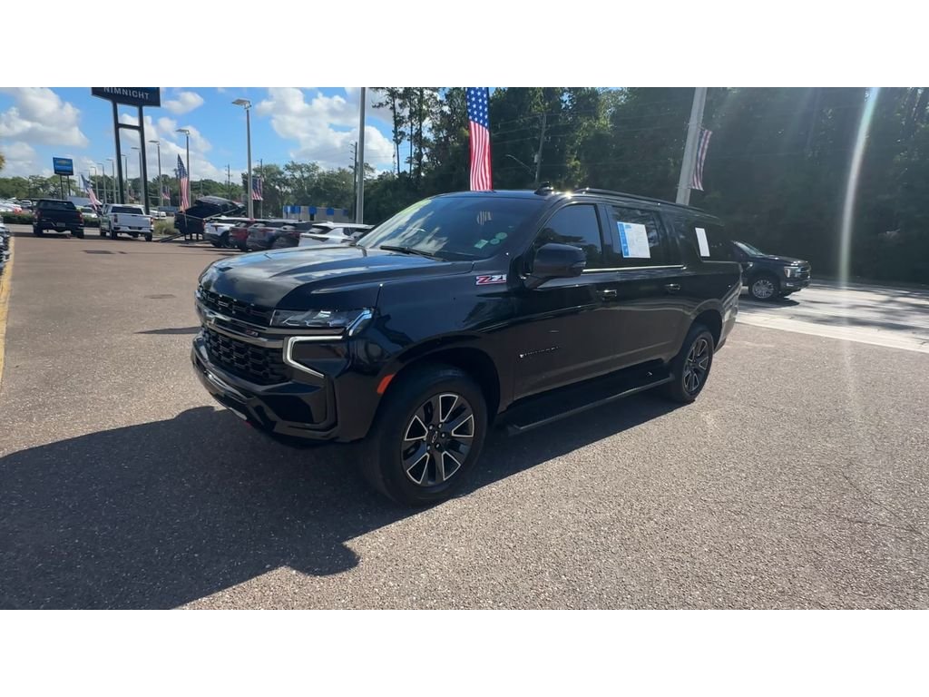 Used 2022 Black Chevrolet Z71 image 9