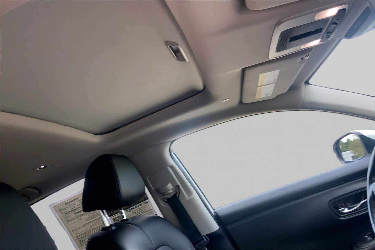 Used 2024 Platinum White Pearl Honda EX-L image 14