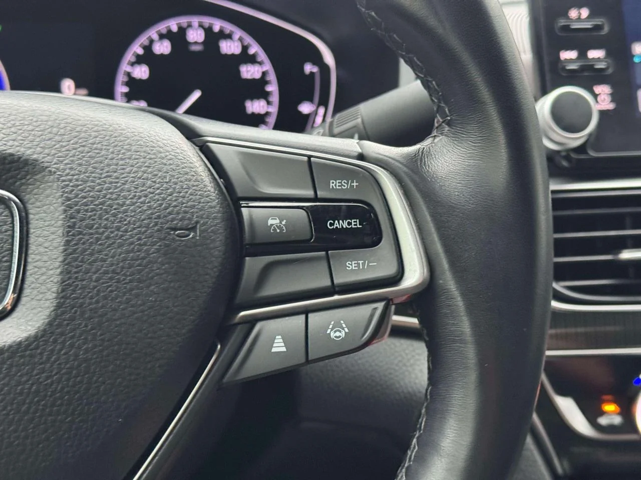 Used 2022 Still Night Pearl Honda Sport image 27