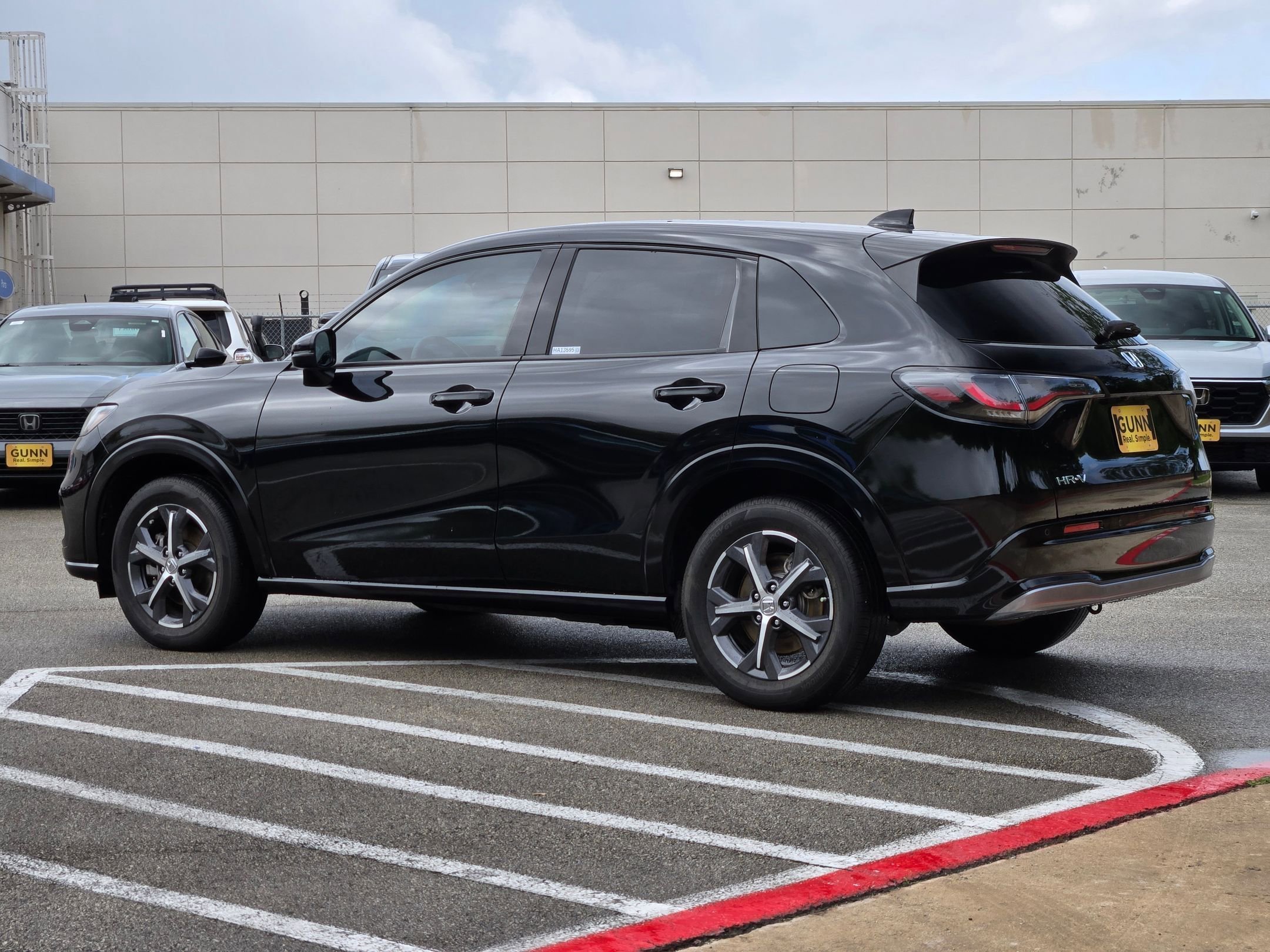 Used 2025 Black Honda EX-L image 5