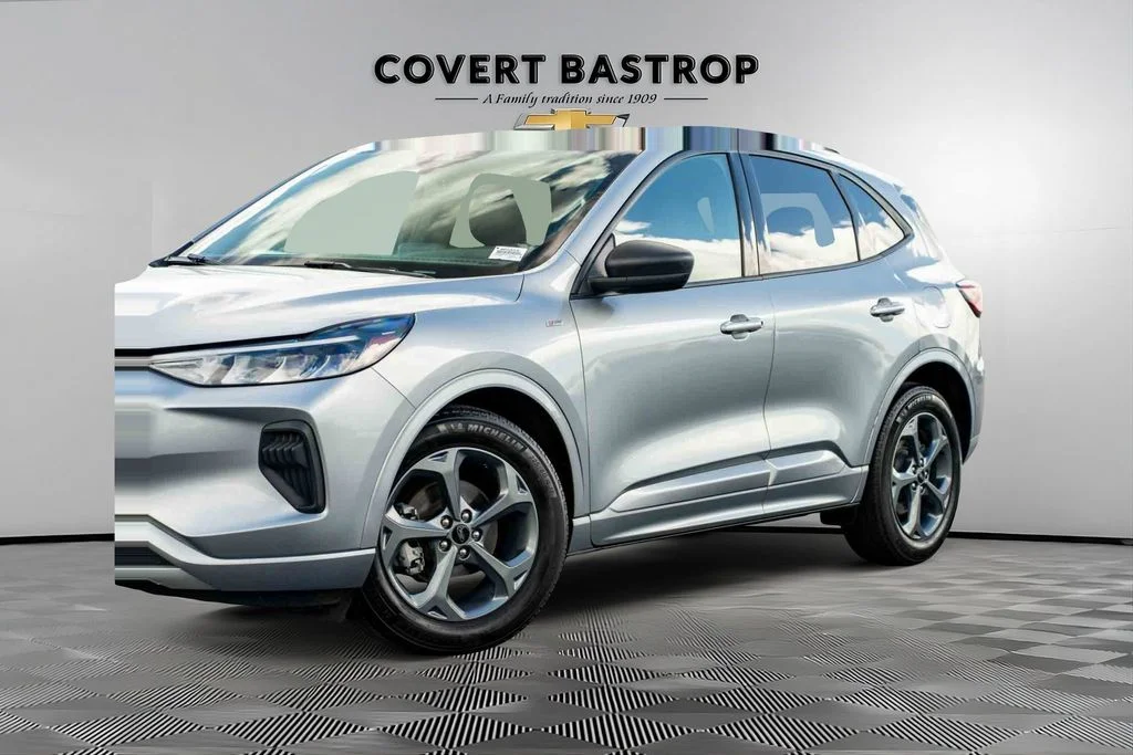 Used 2023 Silver Ford ST-Line image 6