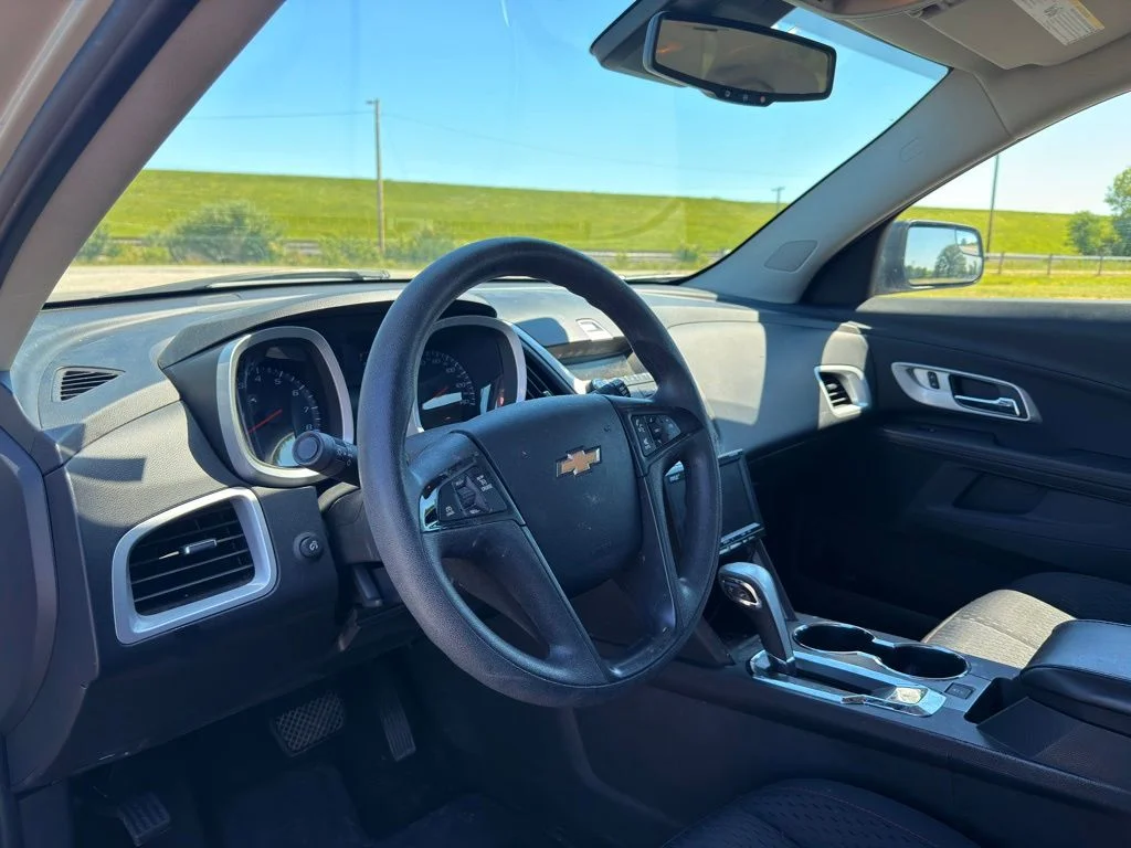Used 2013 Gold Chevrolet LS image 20