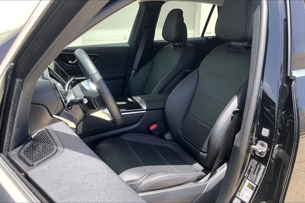 Certified Used 2026 Black Mercedes-Benz GLC 350e image 20