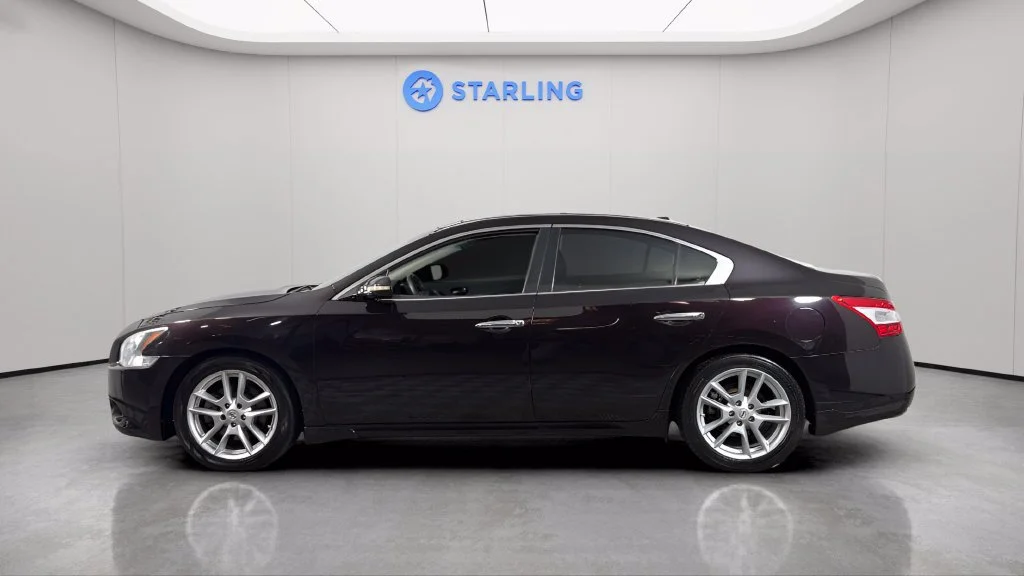 Used 2010  Nissan 3.5 SV w/Premium Pkg image 3