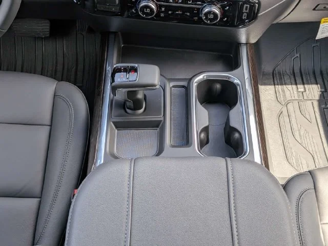 New 2026 Onyx Black GMC Elevation image 19