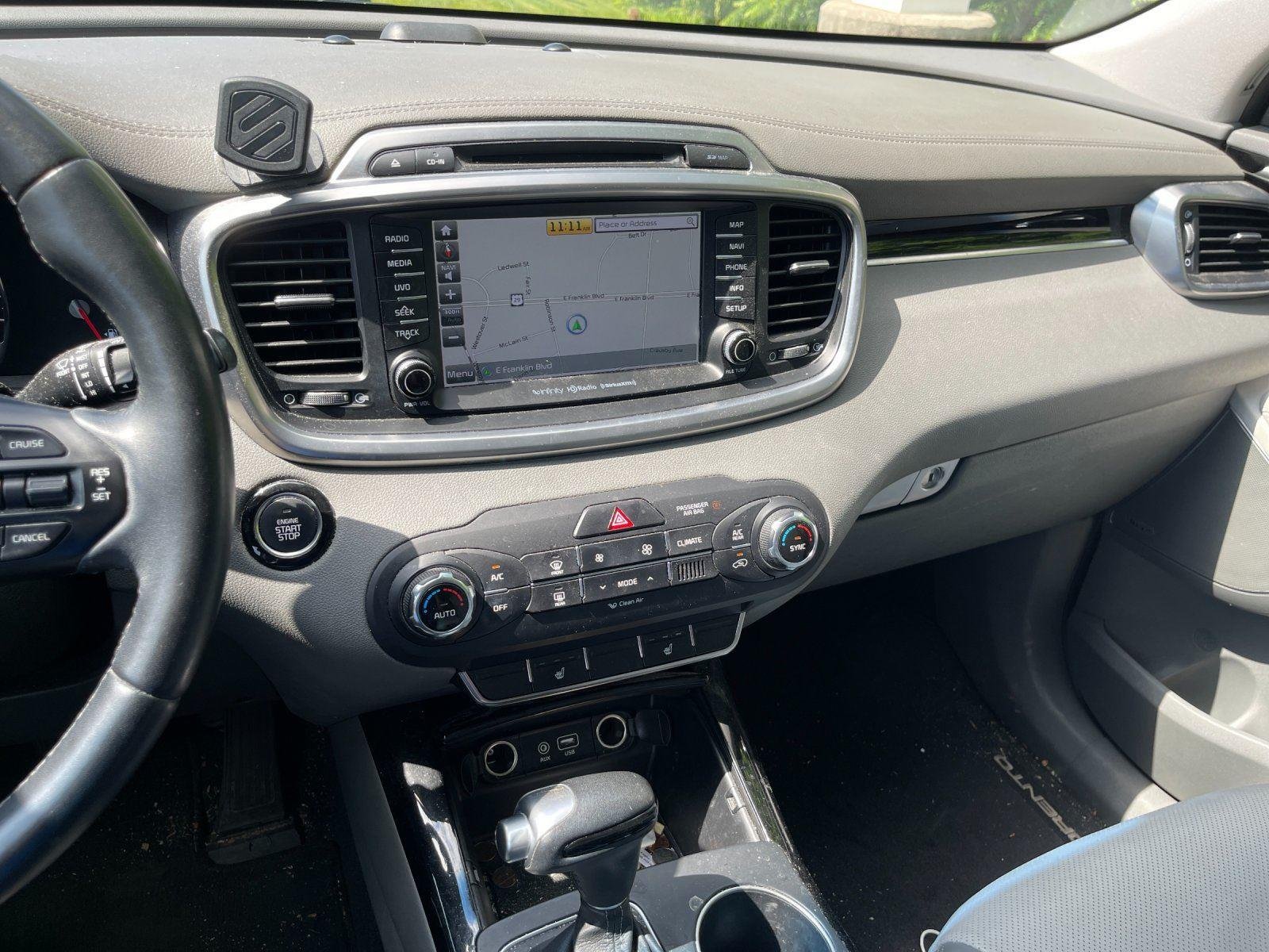 Used 2017 Sangria Kia SX V6 image 29