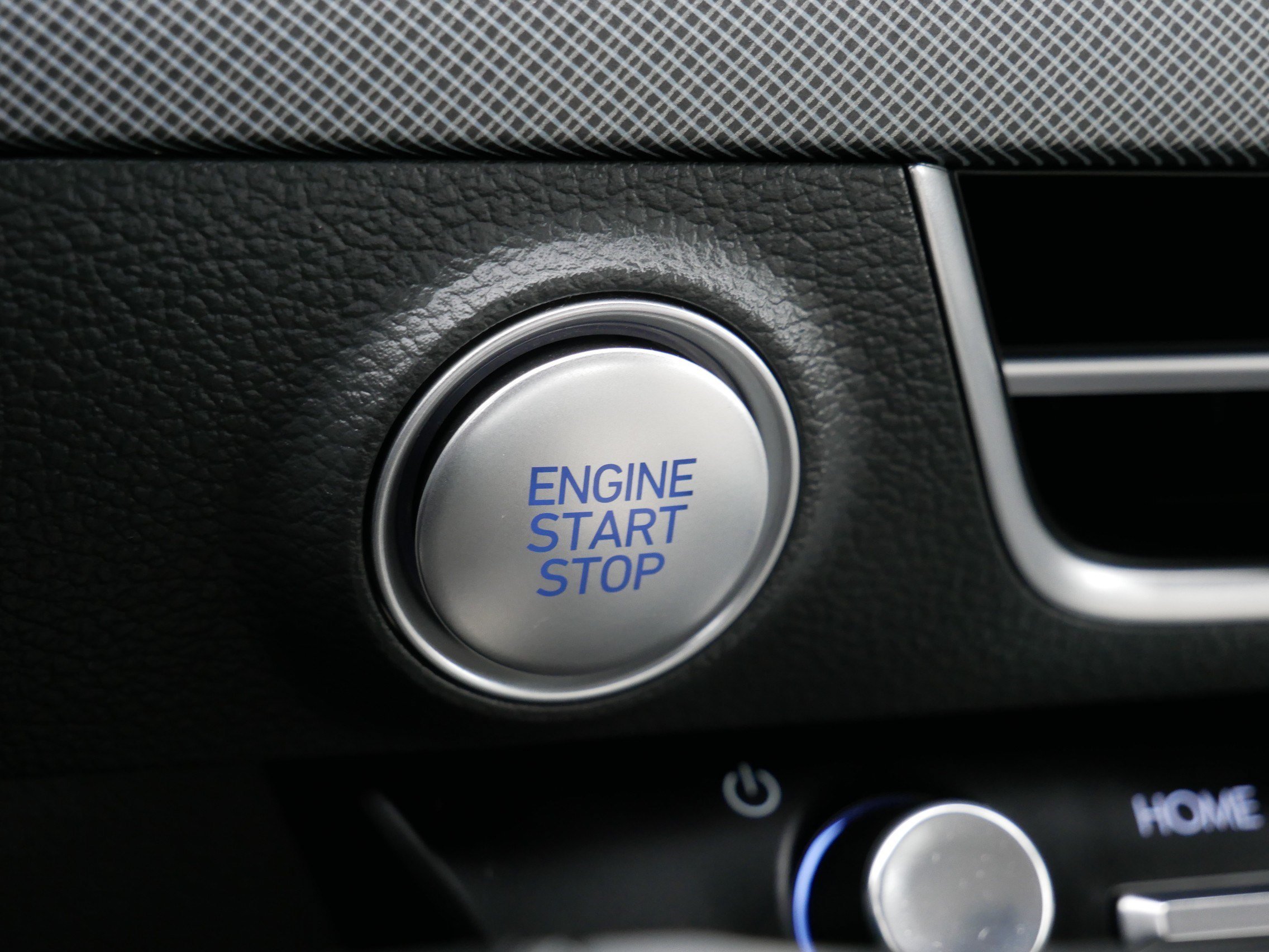 2025 Hyundai Sonata SEL - Photo 28