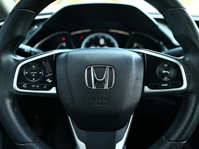 Used 2017 Modern Steel Metallic Honda EX-T image 31