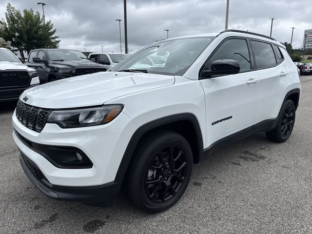 New 2026 White/off-white Jeep Latitude image 3