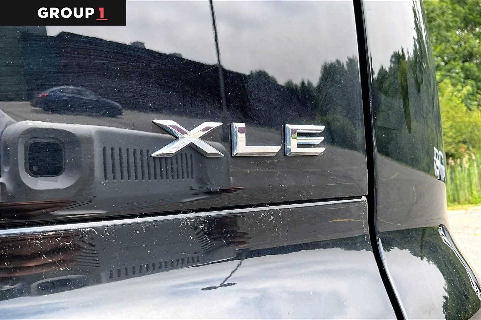 Used 2025 Black Toyota XLE image 10