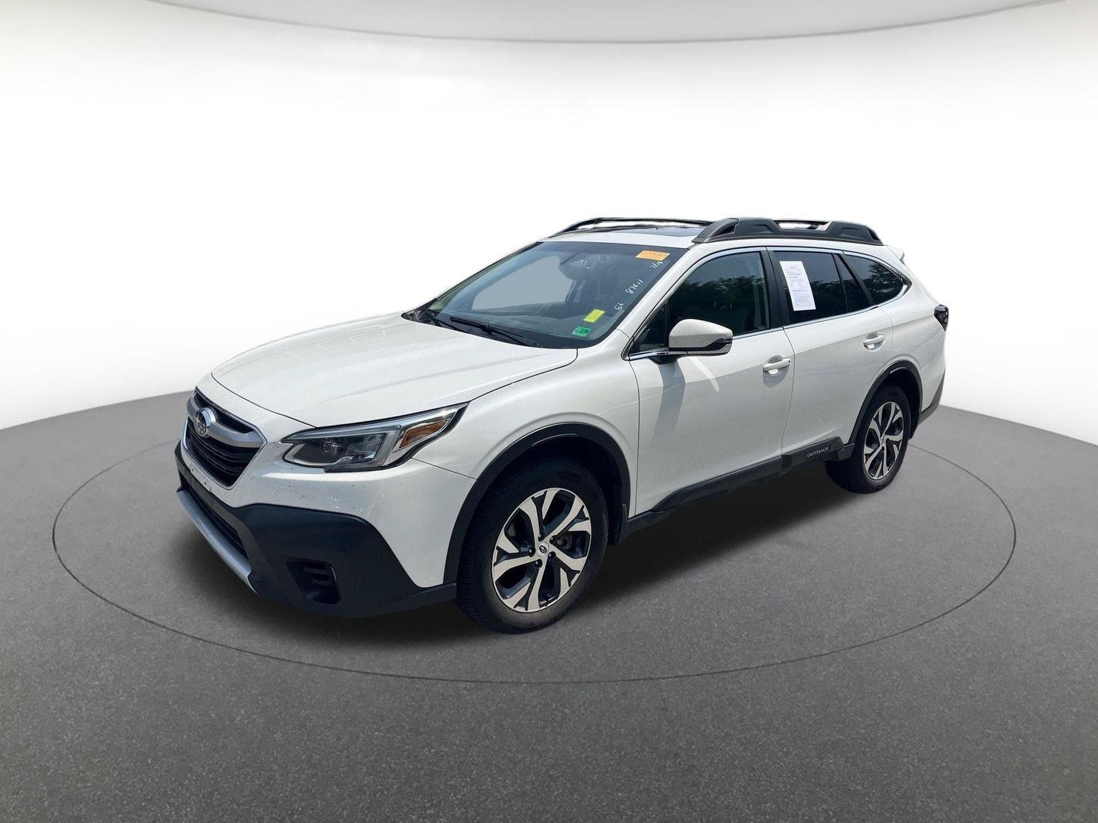 Used 2022 Crystal White Pearl Subaru Limited image 3