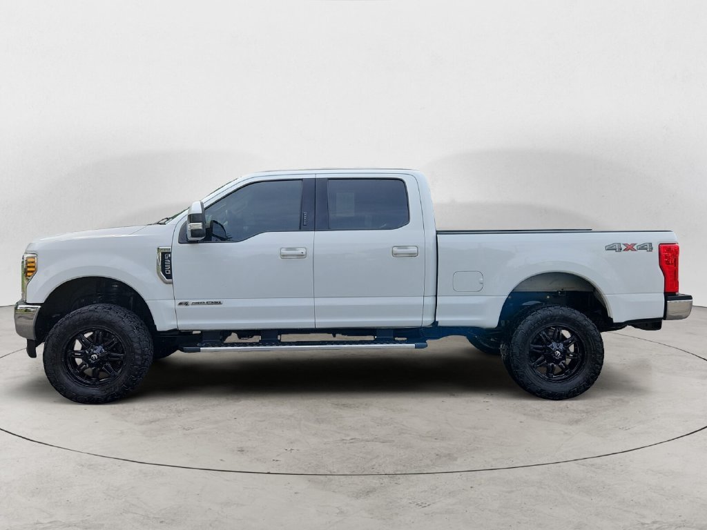 Used 2019 White Ford Lariat image 8