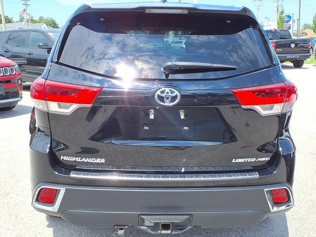 Used 2017 Black Toyota Limited image 19
