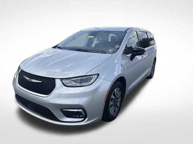 2024 Chrysler Pacifica PHEV