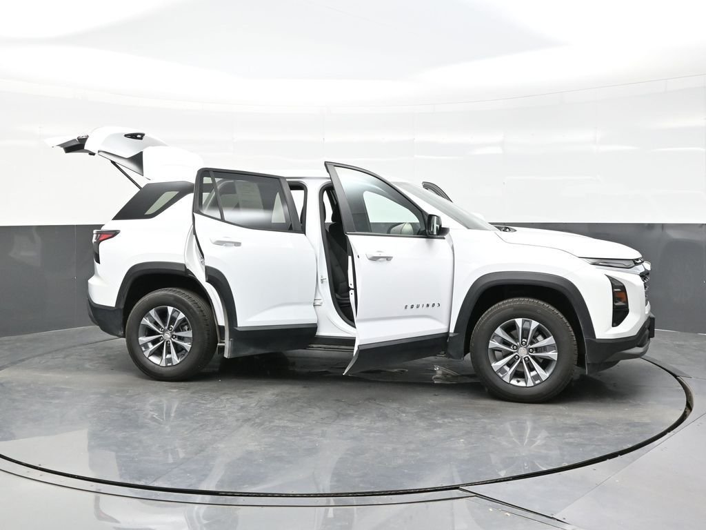 Used 2025 White Chevrolet LT image 48