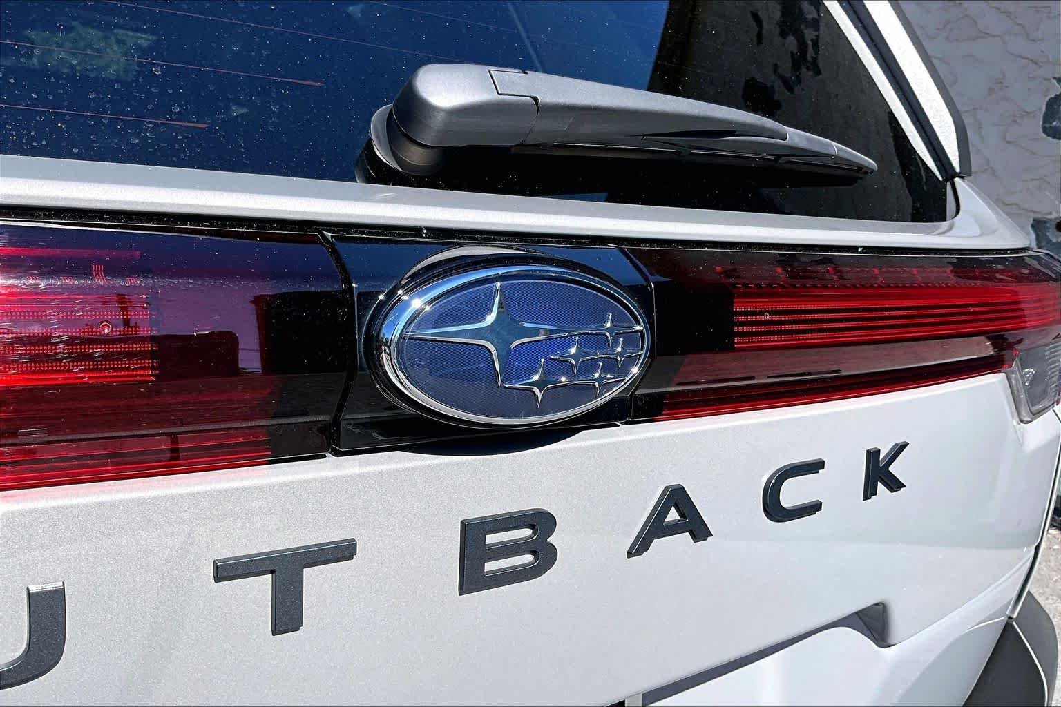 Used 2026 River Rock Pearl Subaru Touring image 56