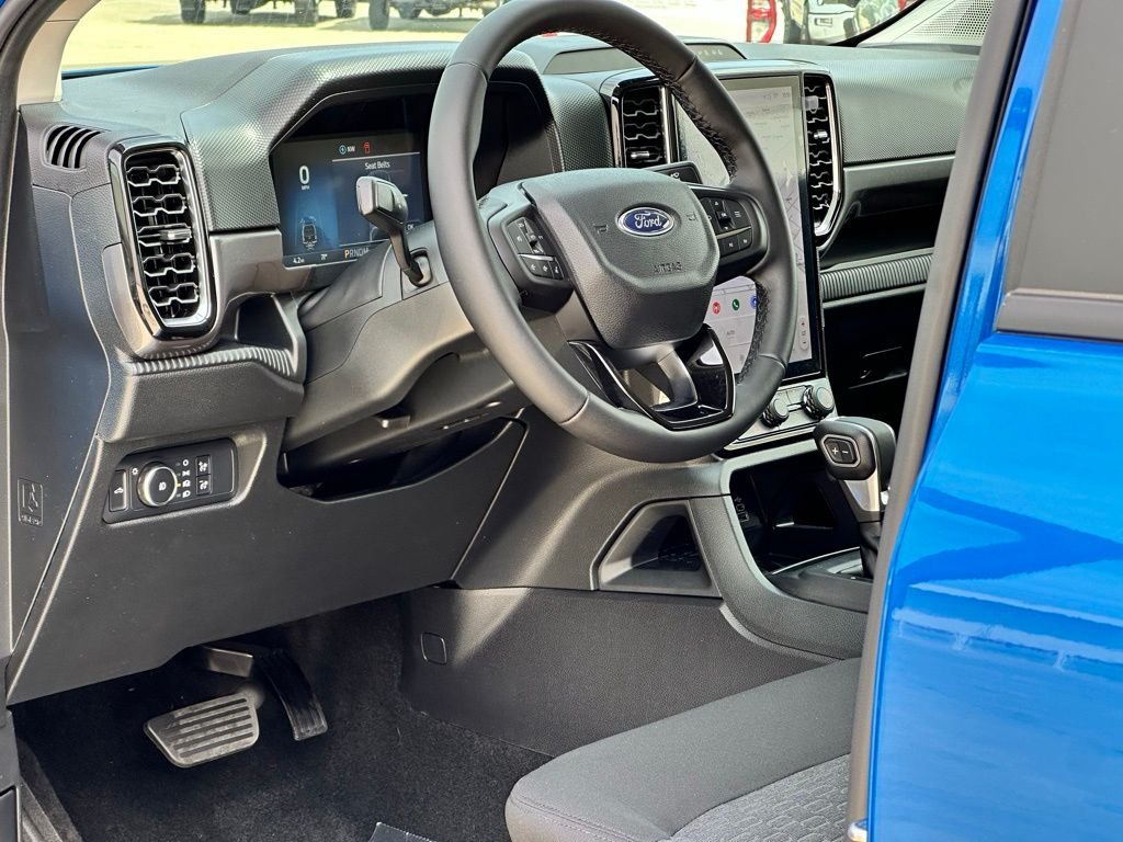 2025 Ford Ranger XLT - Photo 8