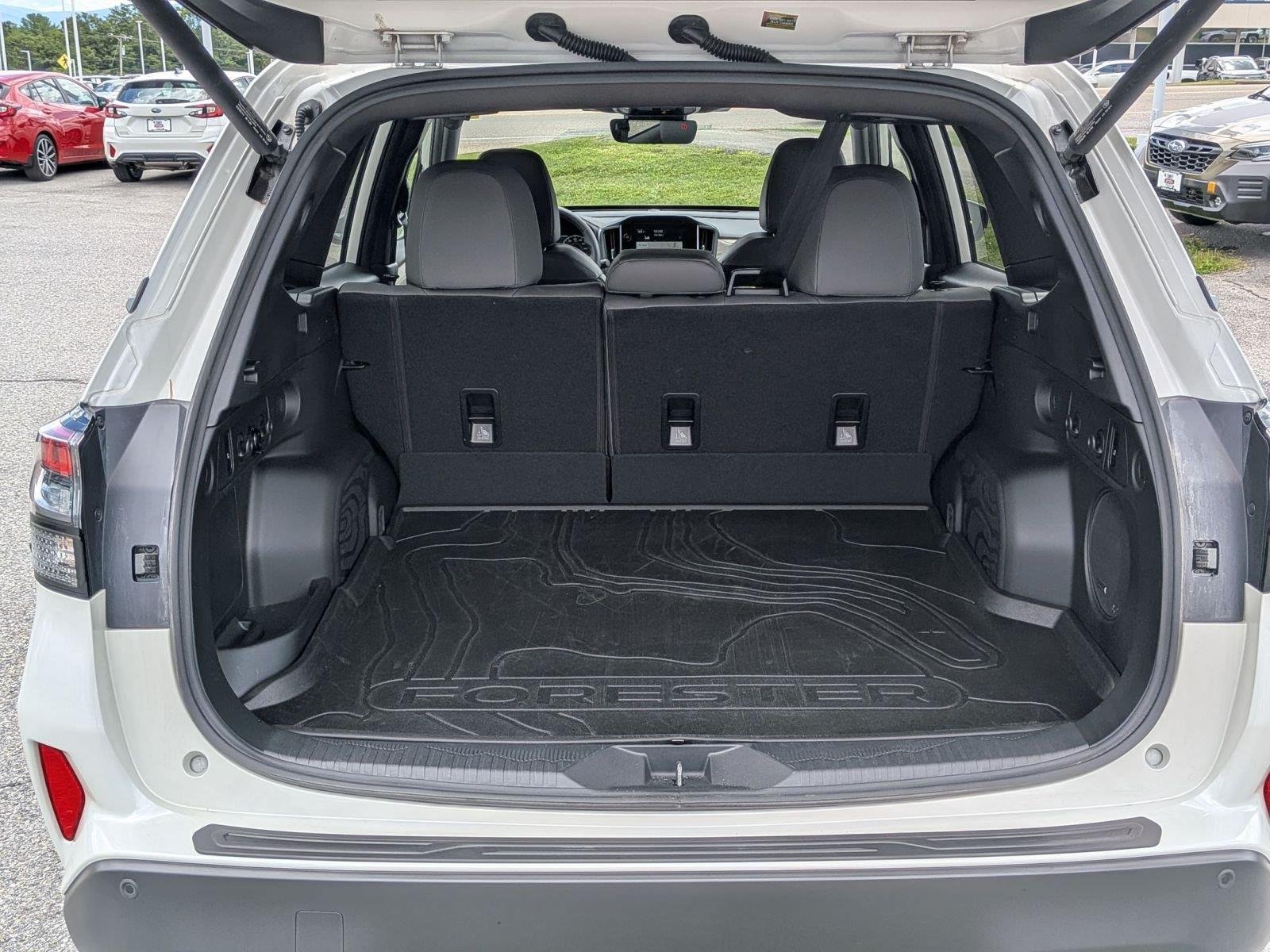 Used 2025 Crystal White Pearl Subaru Limited Hybrid image 34