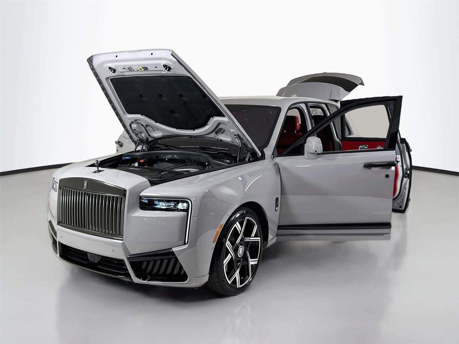 Used 2025 Tempest Gray Rolls-Royce Black Badge | Bespoke Audio | Starlight Roof image 47