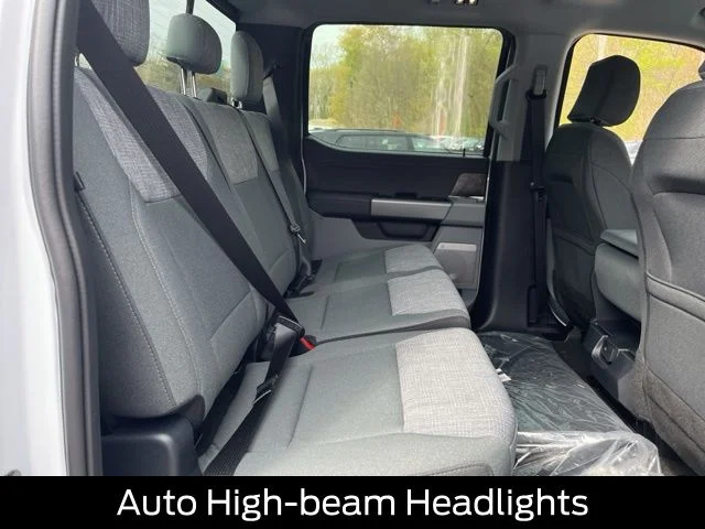 New 2026 Oxford White Ford F-350® XLT image 23