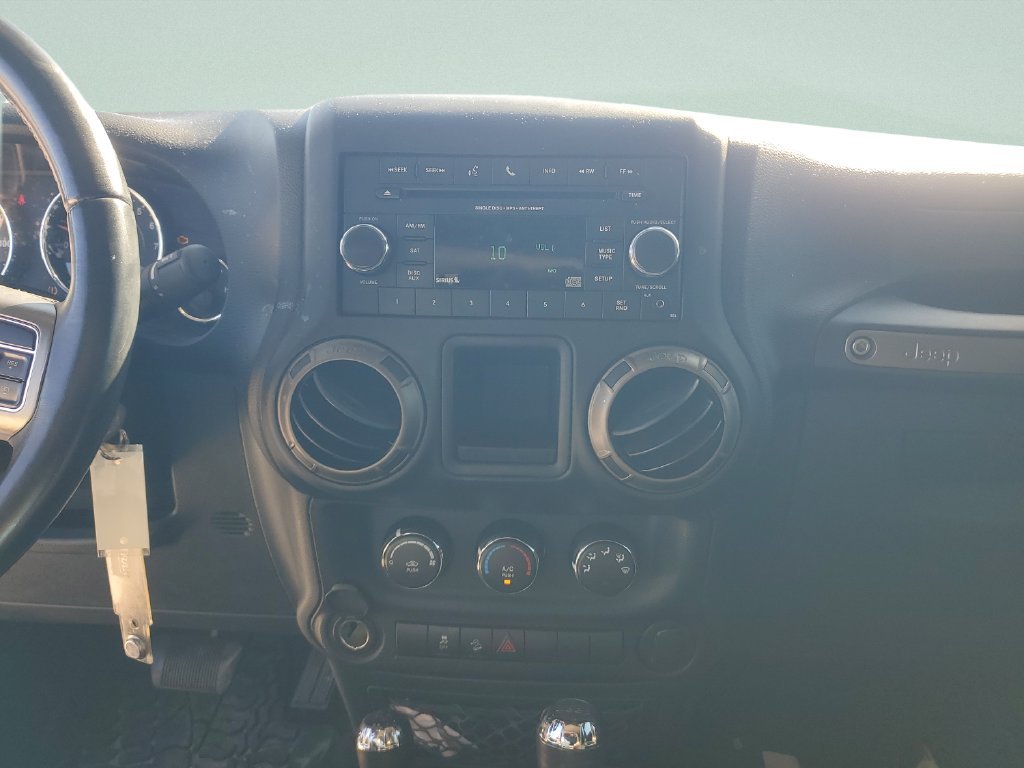 Used 2018 Gray Jeep Sport image 16