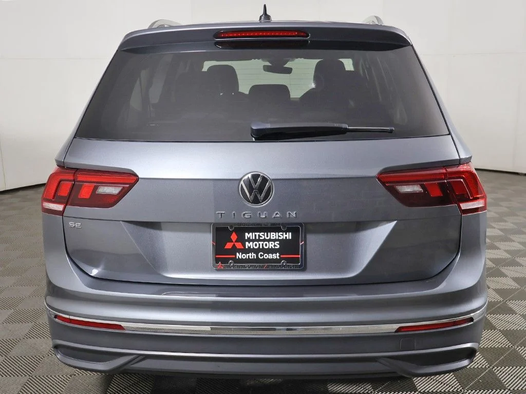 Used 2023 Gray Volkswagen 2.0T SE image 13