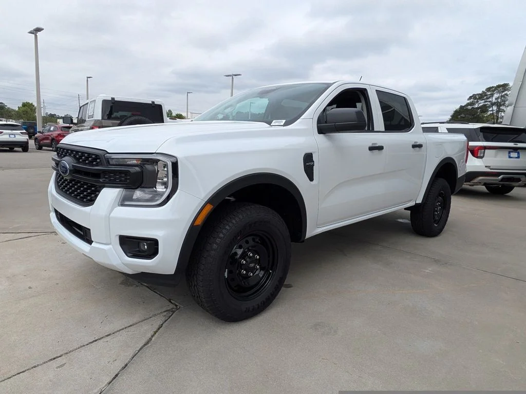 New 2026 Oxford White Ford XL image 7