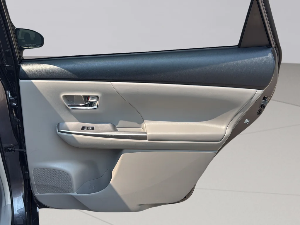 Used 2015 Magnetic Gray Metallic Toyota Four image 30