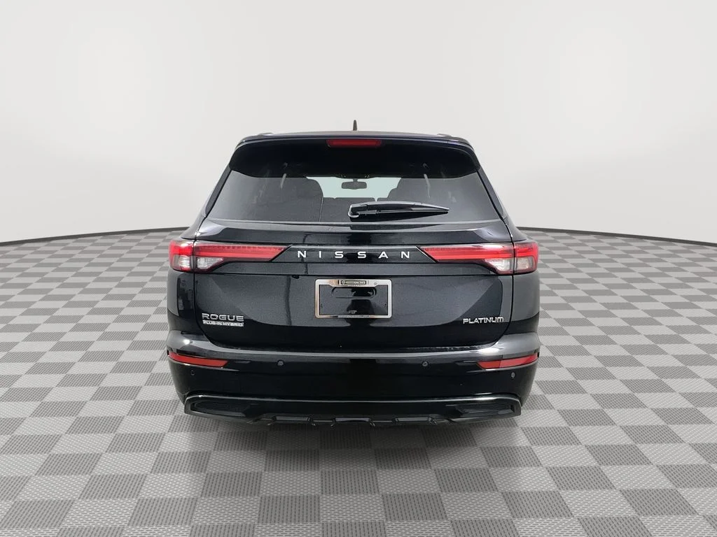 New 2026 Black Nissan Platinum image 7