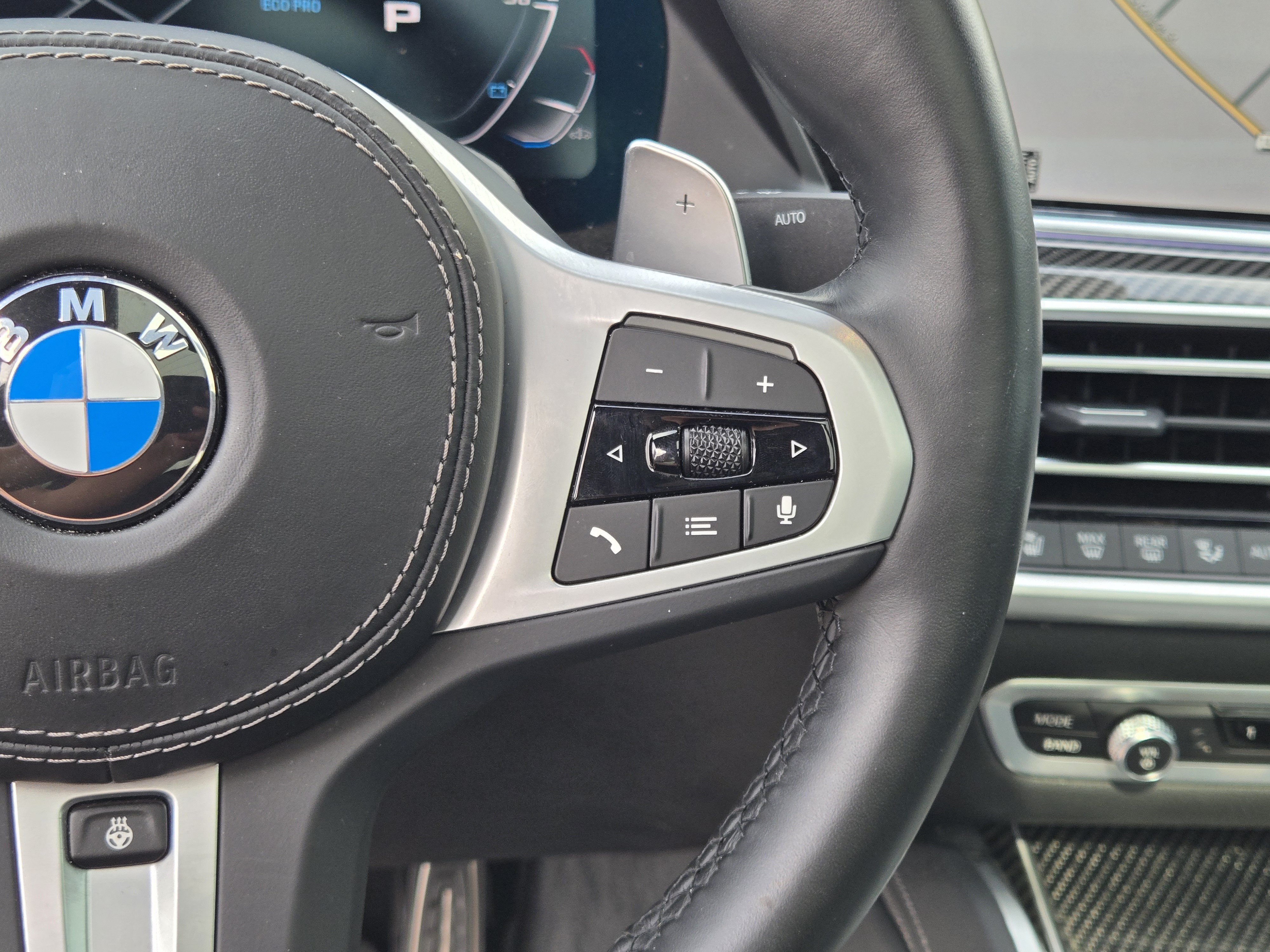 2022 BMW X6 M50i - Photo 26
