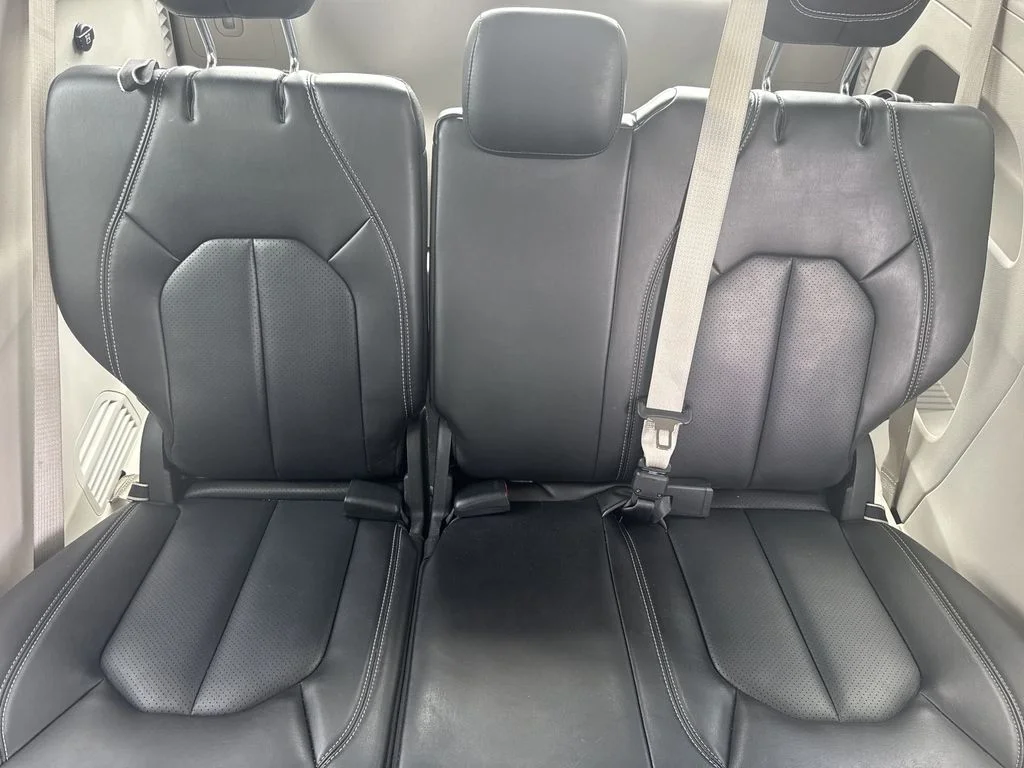 Used 2023 White Chrysler Touring L image 21