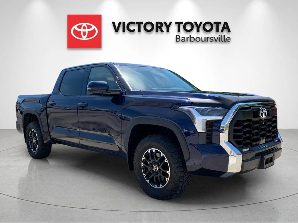 Used 2022  Toyota SR5 image 5