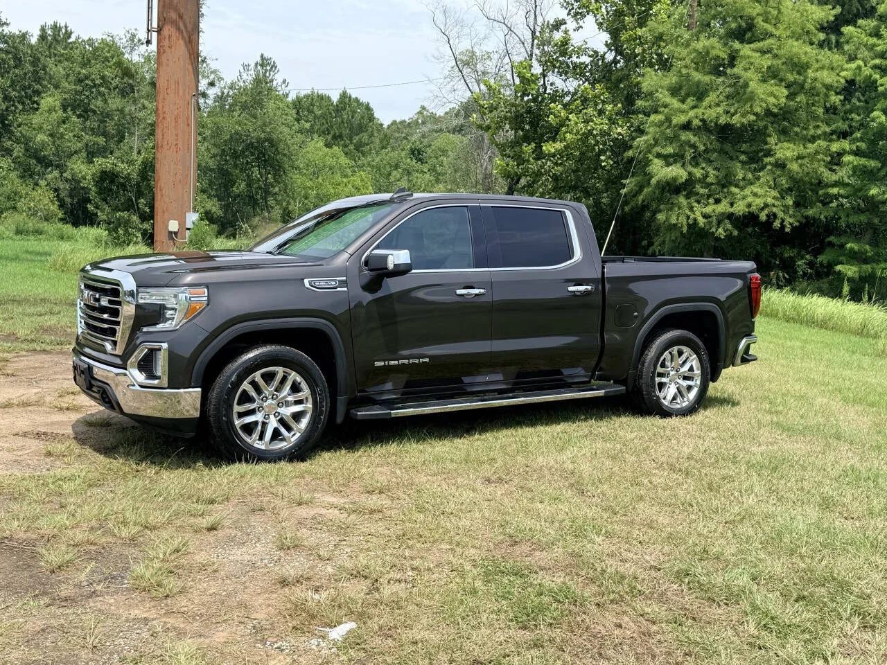 Used 2021 Pewter GMC SLT 4x2 4dr Crew Cab 5.8 ft. SB image 1