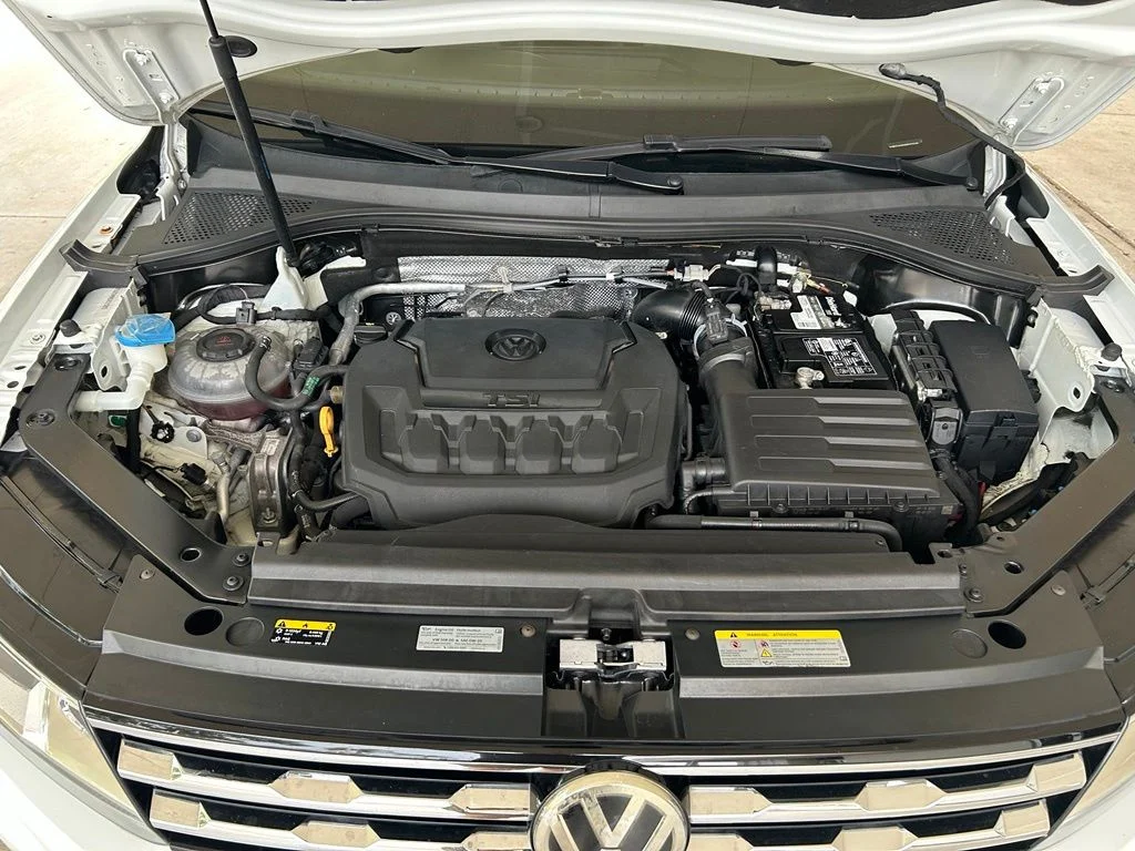 Used 2021 White Volkswagen 2.0T SE image 13