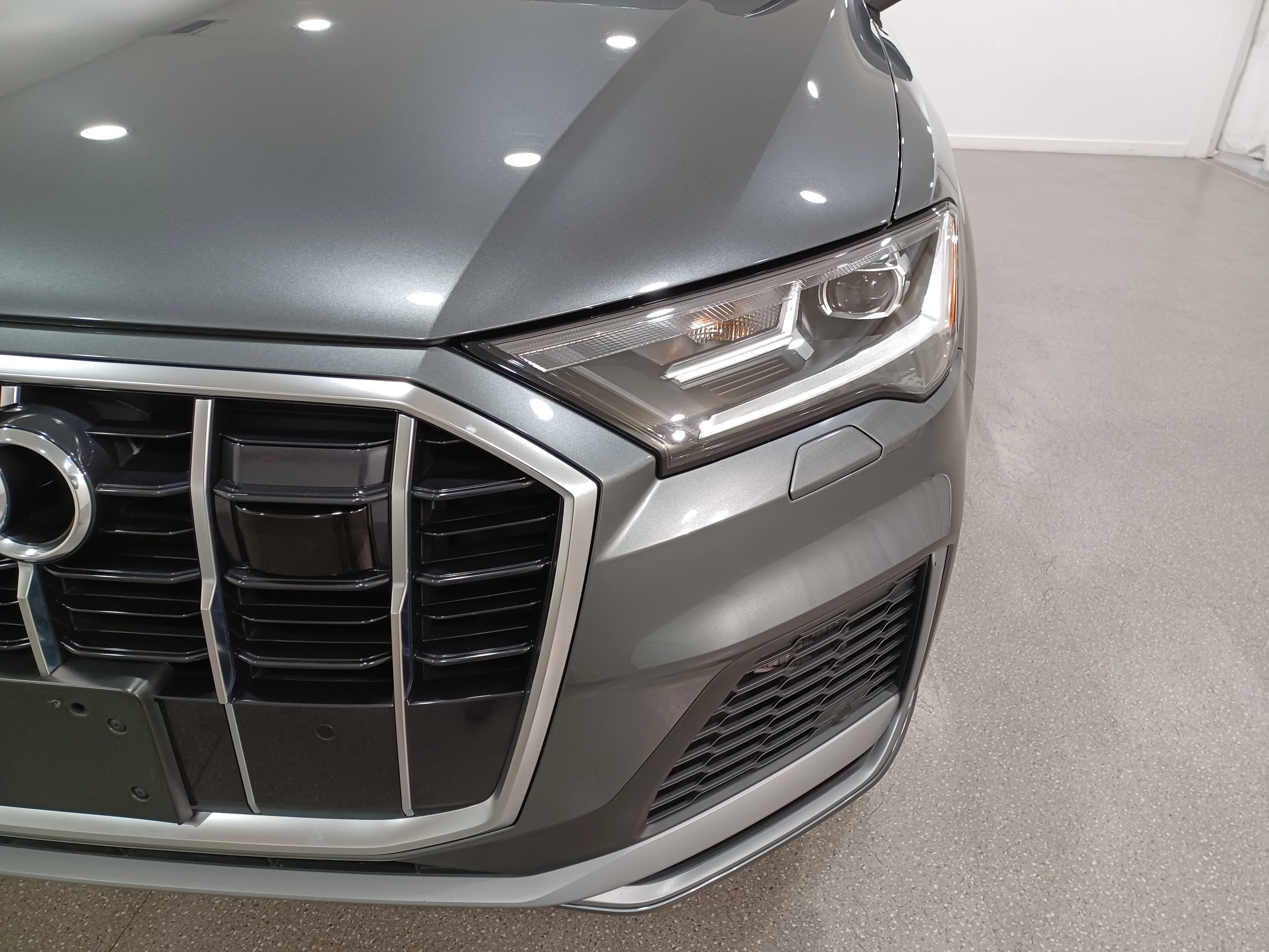 Certified Used 2022 Daytona Gray Pearl Effect Audi Progressiv 55 TFSI AWD*7 Pass | Adaptive Cruise | Nav | 360 Cam | Cooled Leather | Pano Roof image 5