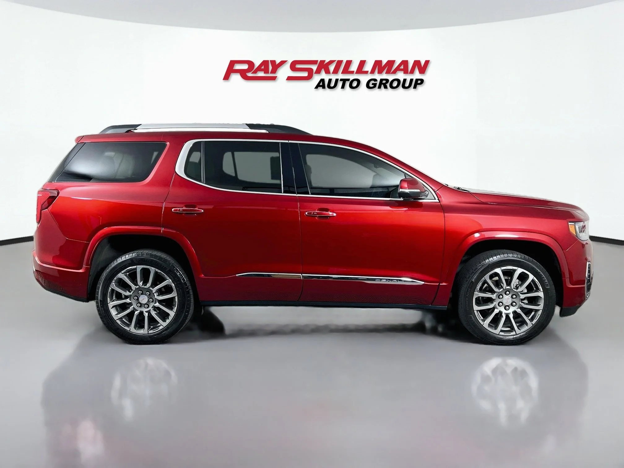 Used 2023 Volcanic Red Tintcoat GMC DENALI image 8