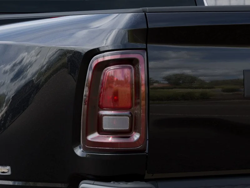 New 2026 Diamond Black Crystal Pearl-Coat Exterior Paint RAM TRADESMAN image 5