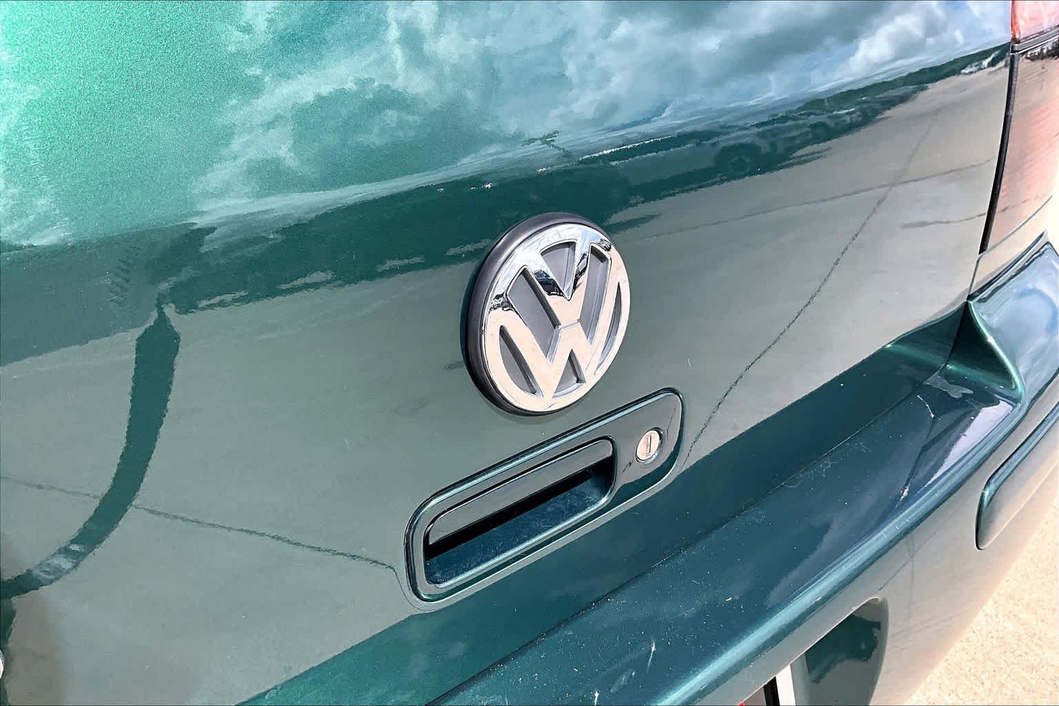 Used 2000 Bright Green Pearl Volkswagen GLS image 9