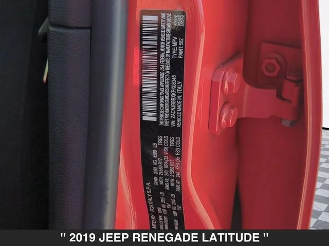 Used 2019 Orange Jeep Latitude 4x4 image 36