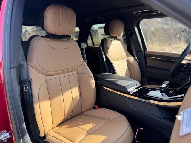 New 2026 Firenze Red Land Rover Dynamic SE image 20