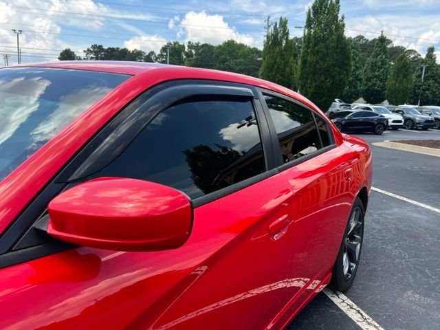 Used 2015 Torred Dodge SXT image 12