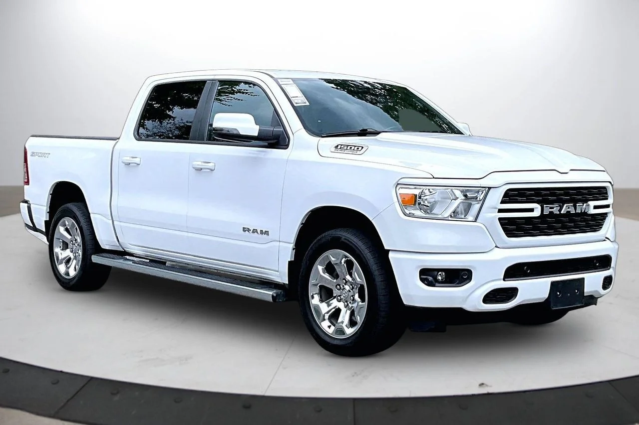 Certified Used 2023 White Ram Big Horn/Lone Star image 2