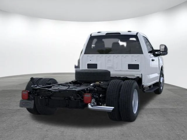 New 2026 Oxford White Ford F-350® XL image 8