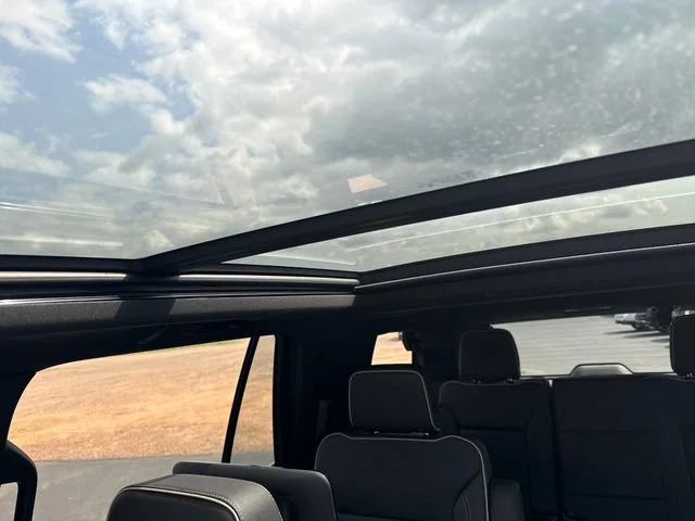 New 2026 Onyx Black GMC Elevation image 25