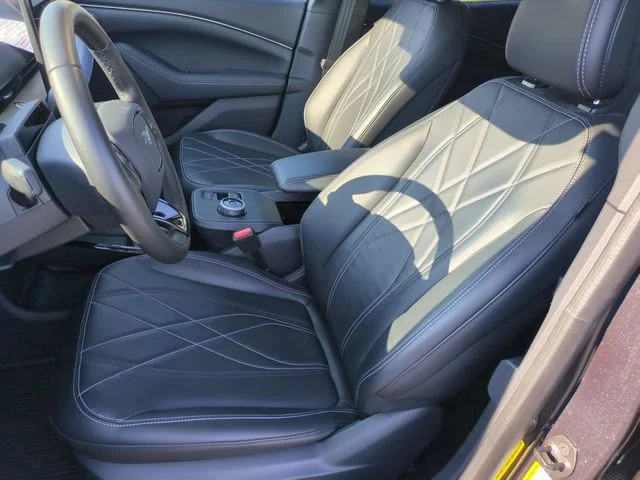Used 2021 Gray Ford Select image 14