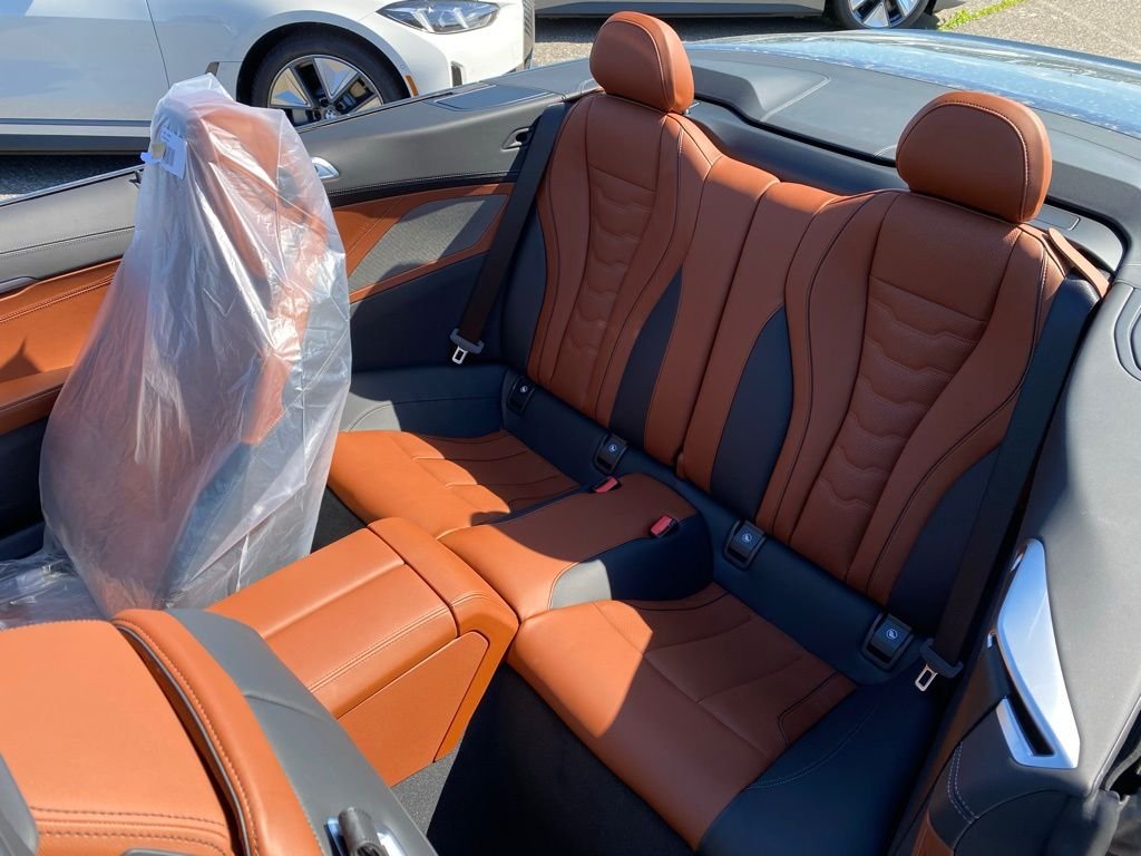 New 2026 San Remo Green Metallic BMW 840i image 9