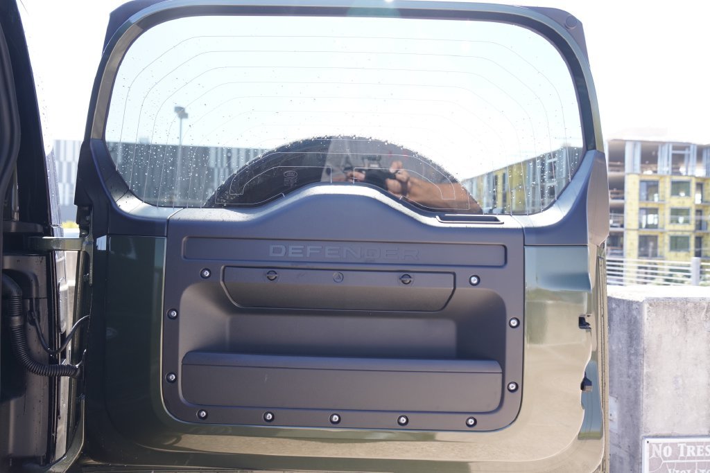 New 2026 Woolstone Green Land Rover X-Dynamic SE image 27
