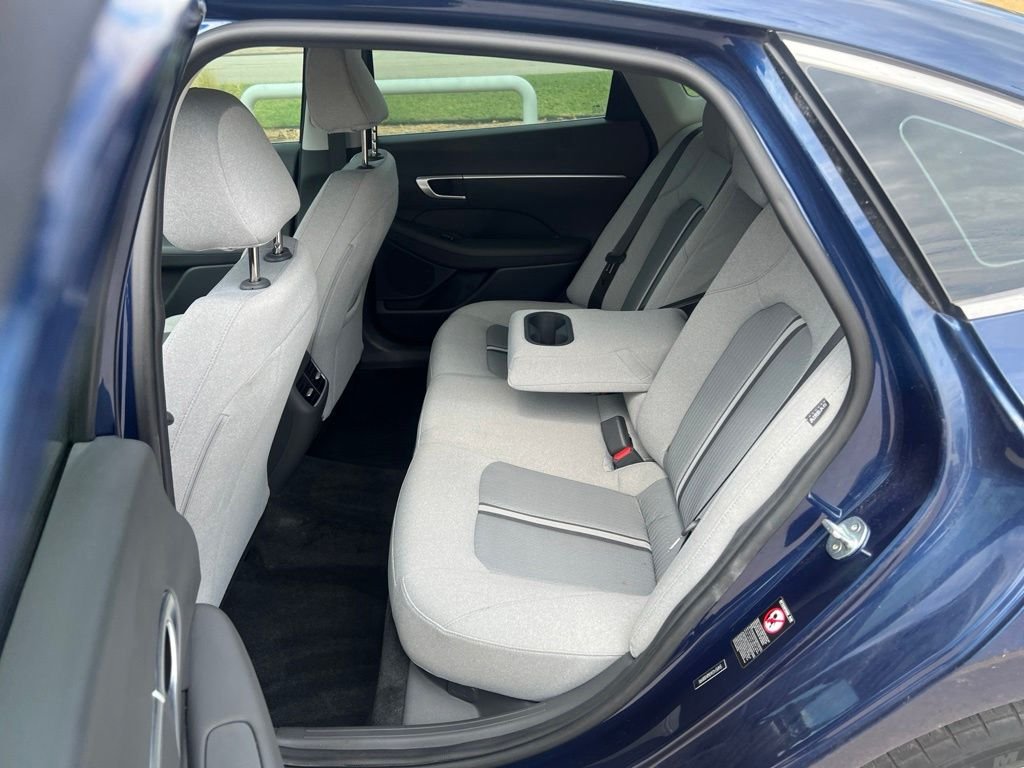 Used 2021 Blue Hyundai SEL image 6