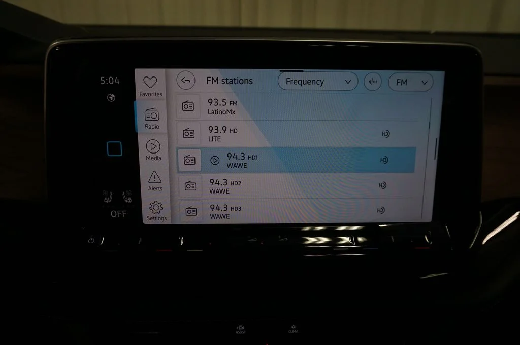 New 2026 Avocado Green Pearl Volkswagen 2.0T SE w/Technology image 16